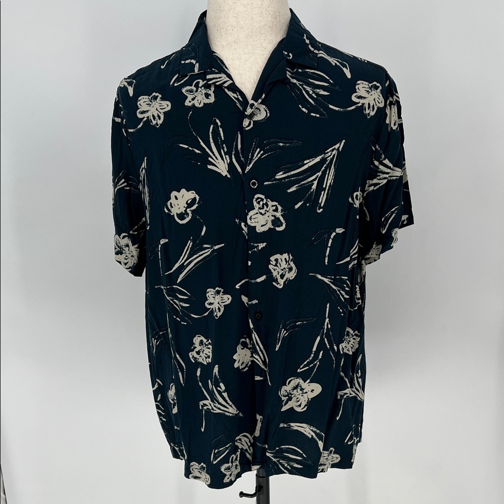 YoungLA Navy Floral Men's Button Down Shirt Large